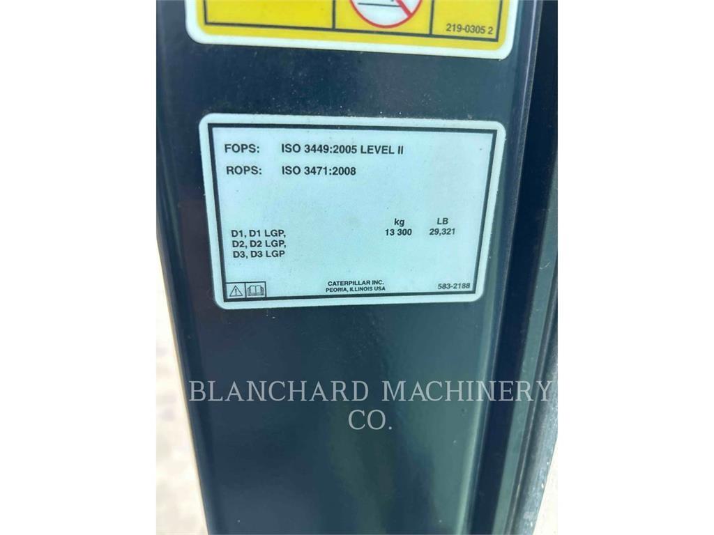 CAT D3 LGP Buldooserid