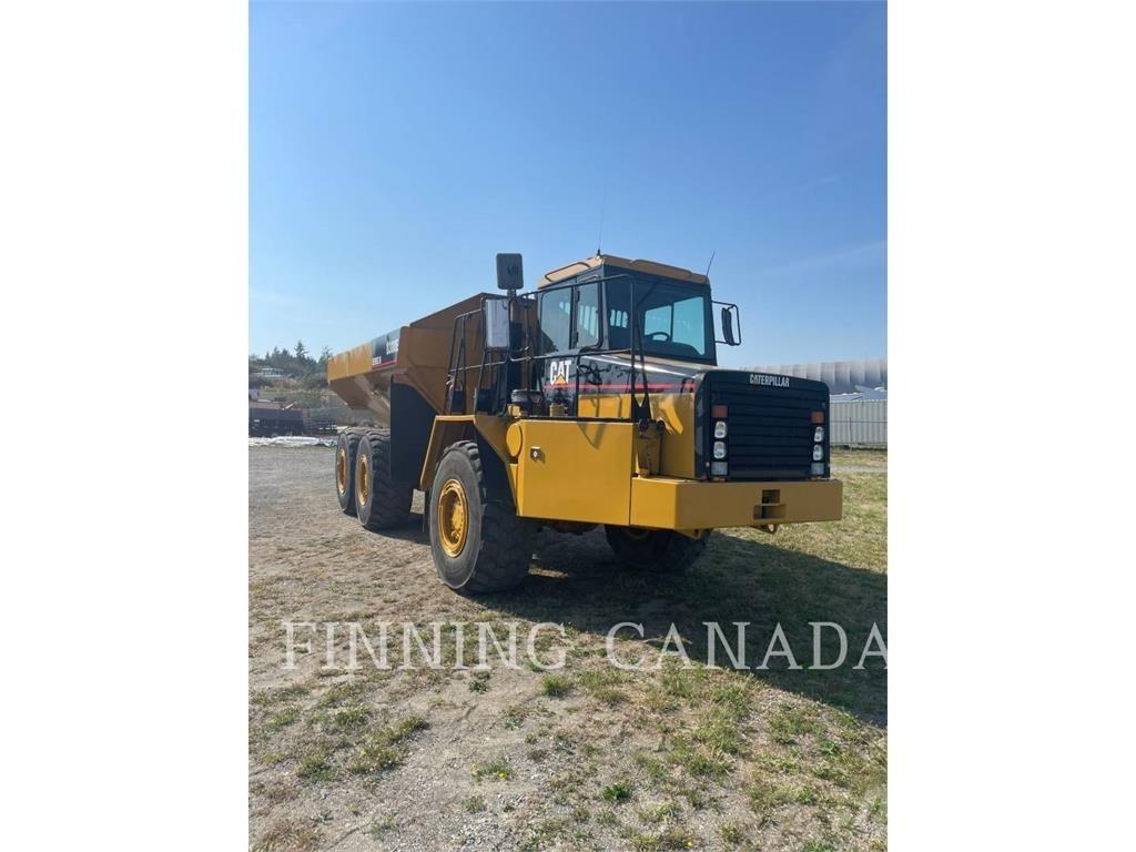 CAT D300E Liigendraamiga pinnaseveokid