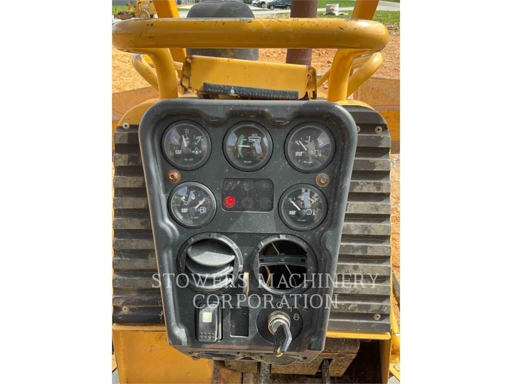 CAT D3GLGP Buldooserid