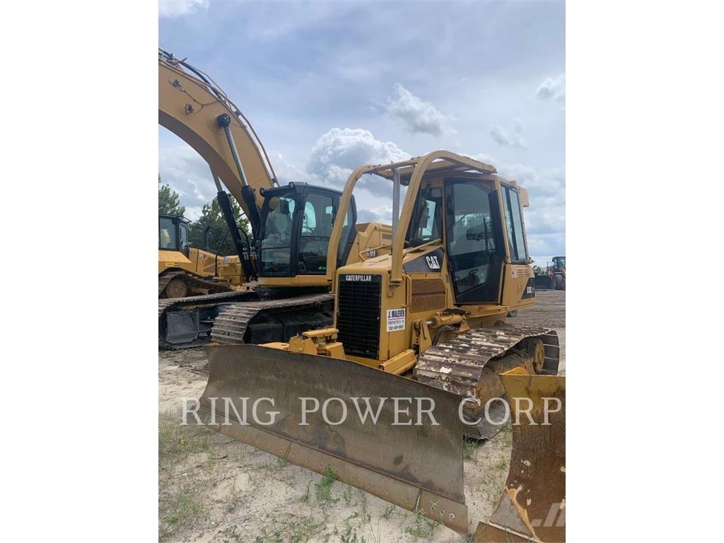CAT D3GLGP Buldooserid