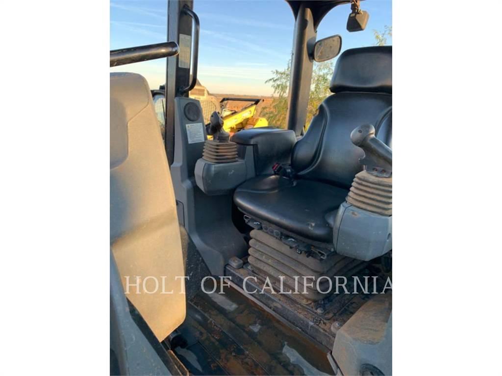 CAT D3K2 Buldooserid