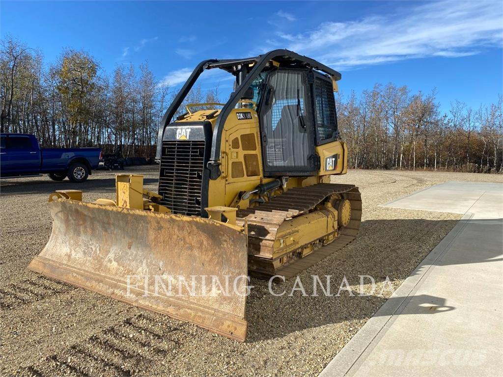 CAT D3K2 Buldooserid