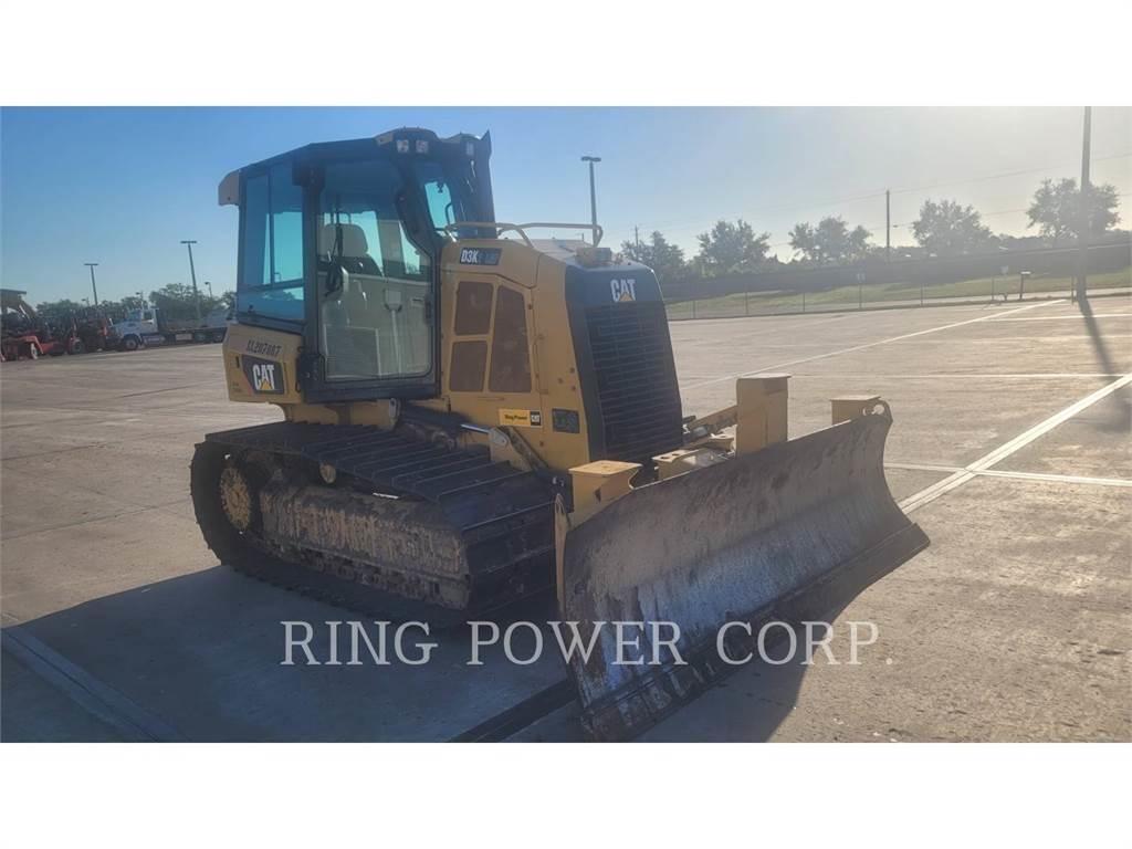 CAT D3K2LGP Buldooserid