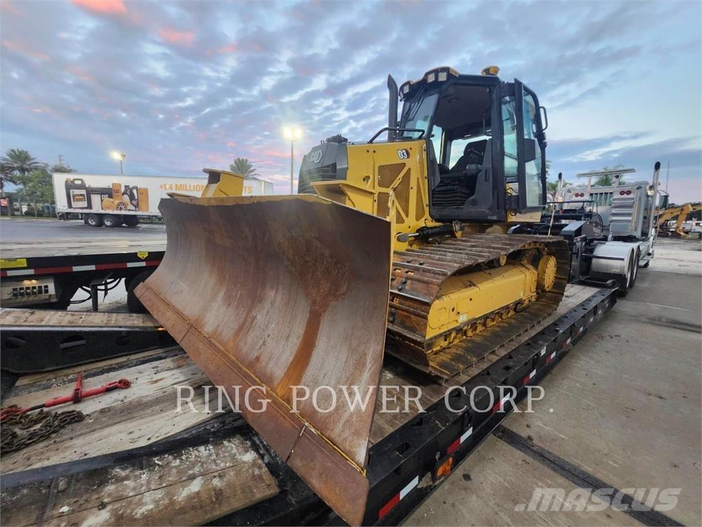 CAT D3LGPEW Buldooserid