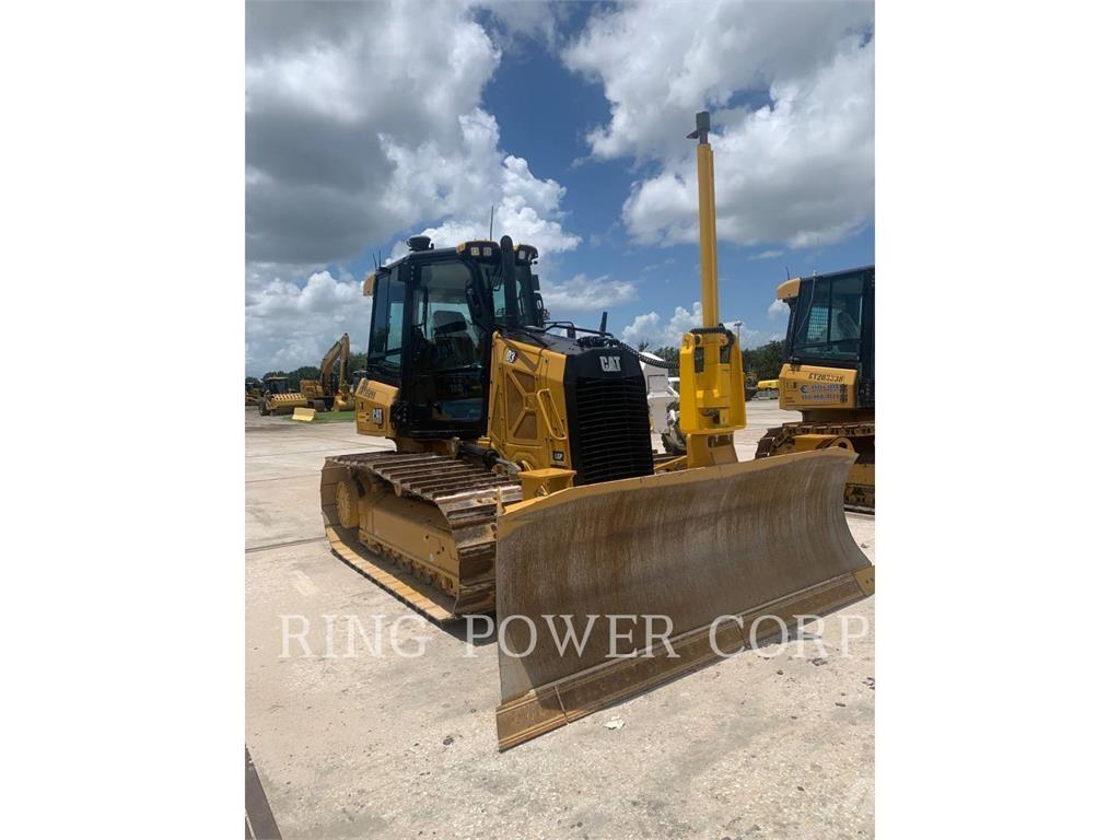 CAT D3LGPEW Buldooserid