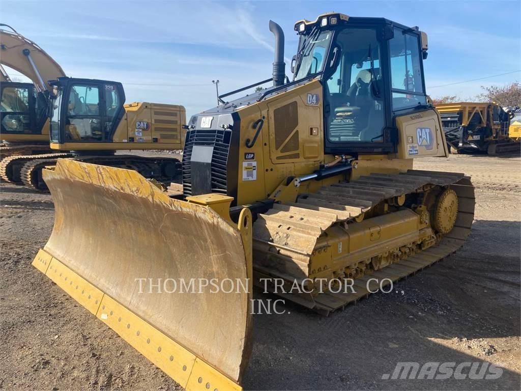 CAT D4 Buldooserid