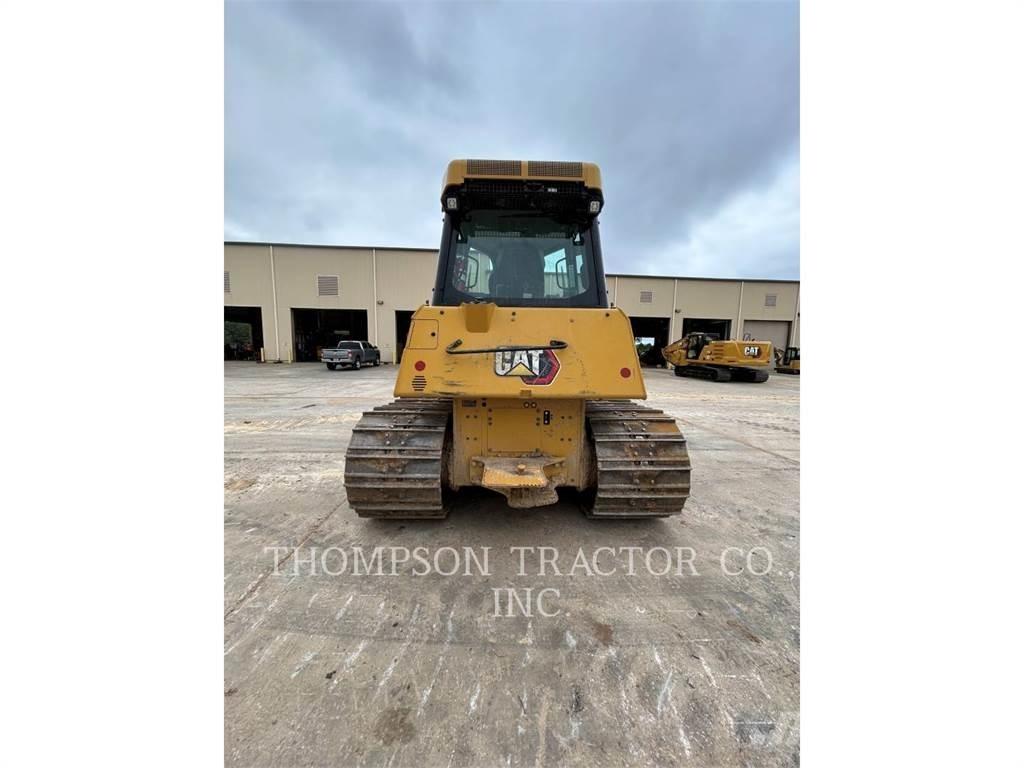 CAT D4 Buldooserid
