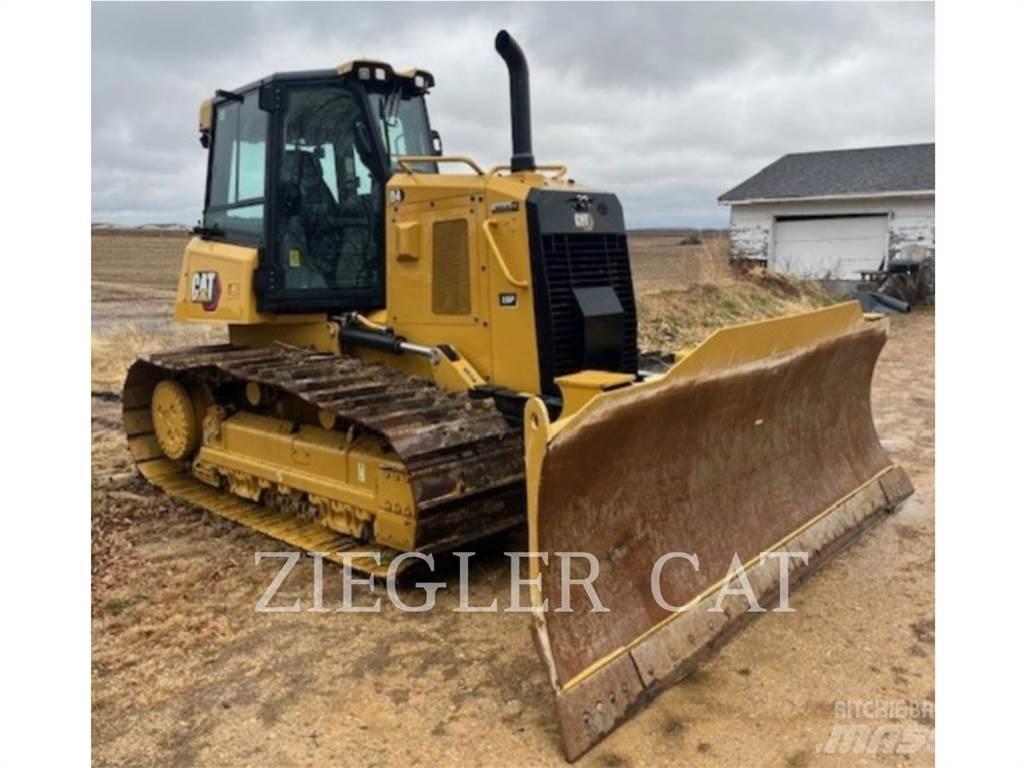CAT D4 Buldooserid