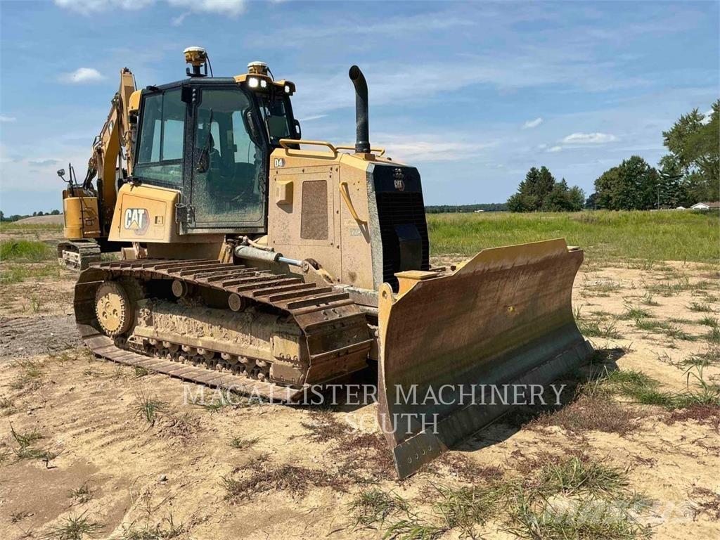 CAT D4 Buldooserid