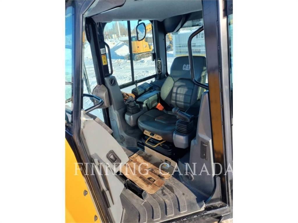 CAT D4-16 Buldooserid