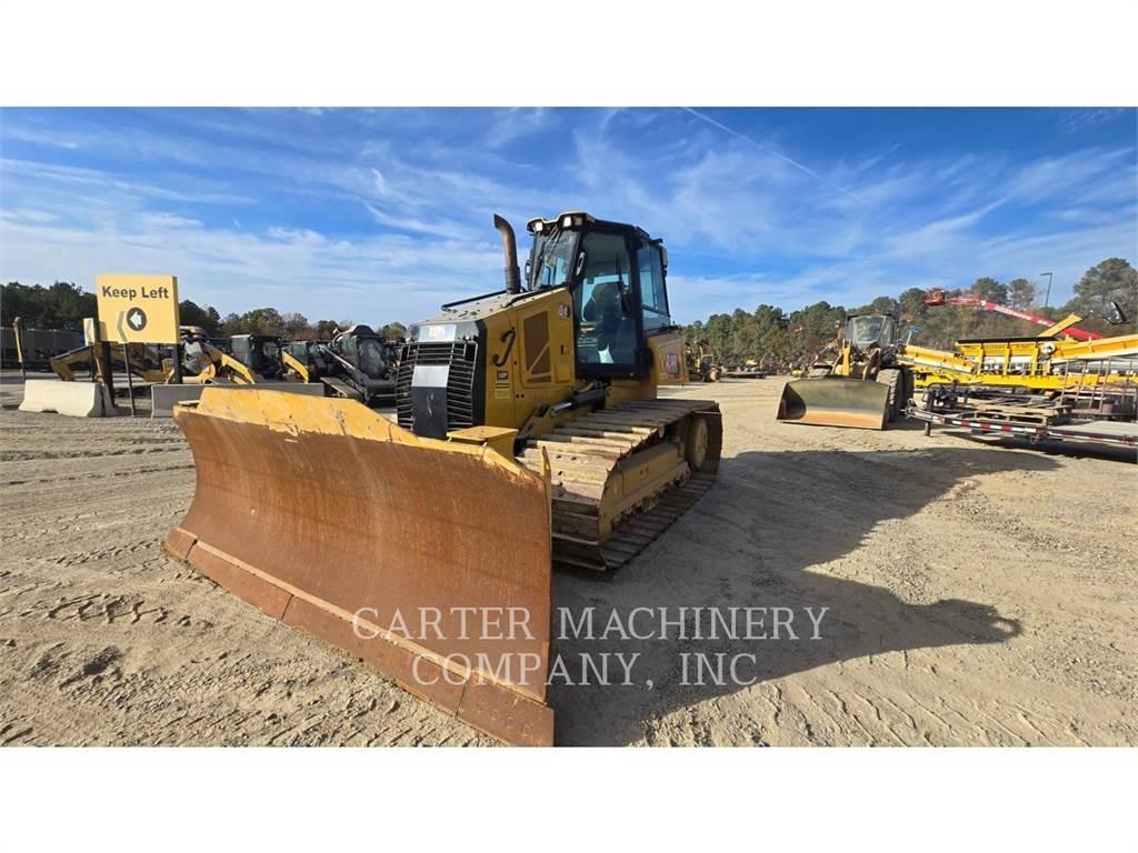CAT D4-16 VP Buldooserid