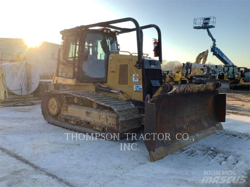 CAT D4-3D Buldooserid