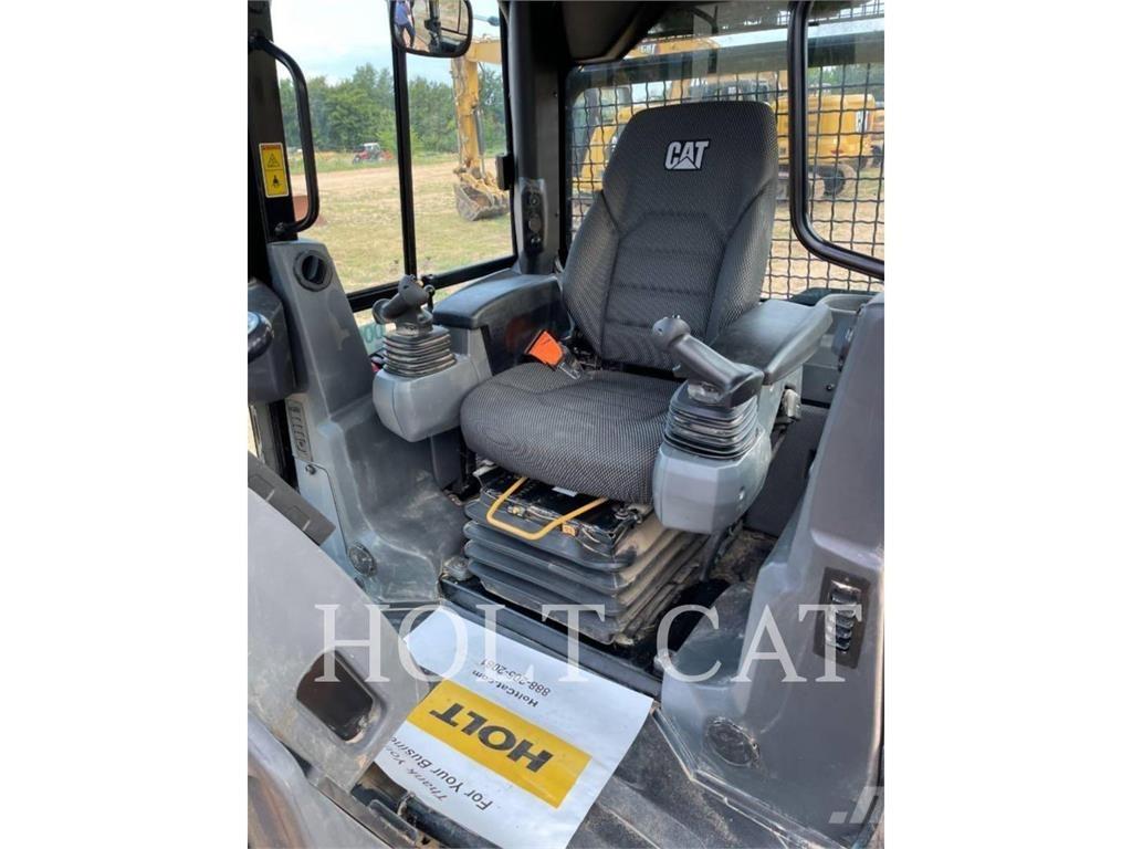 CAT D4 CAB Buldooserid