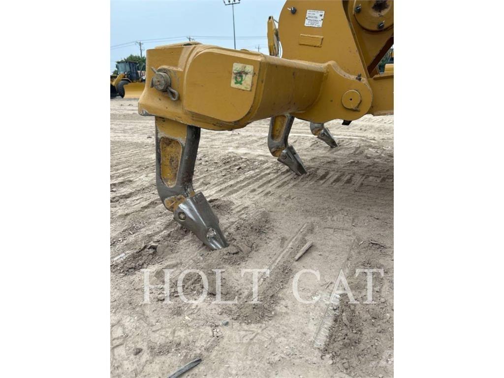 CAT D4 CAB3 Buldooserid