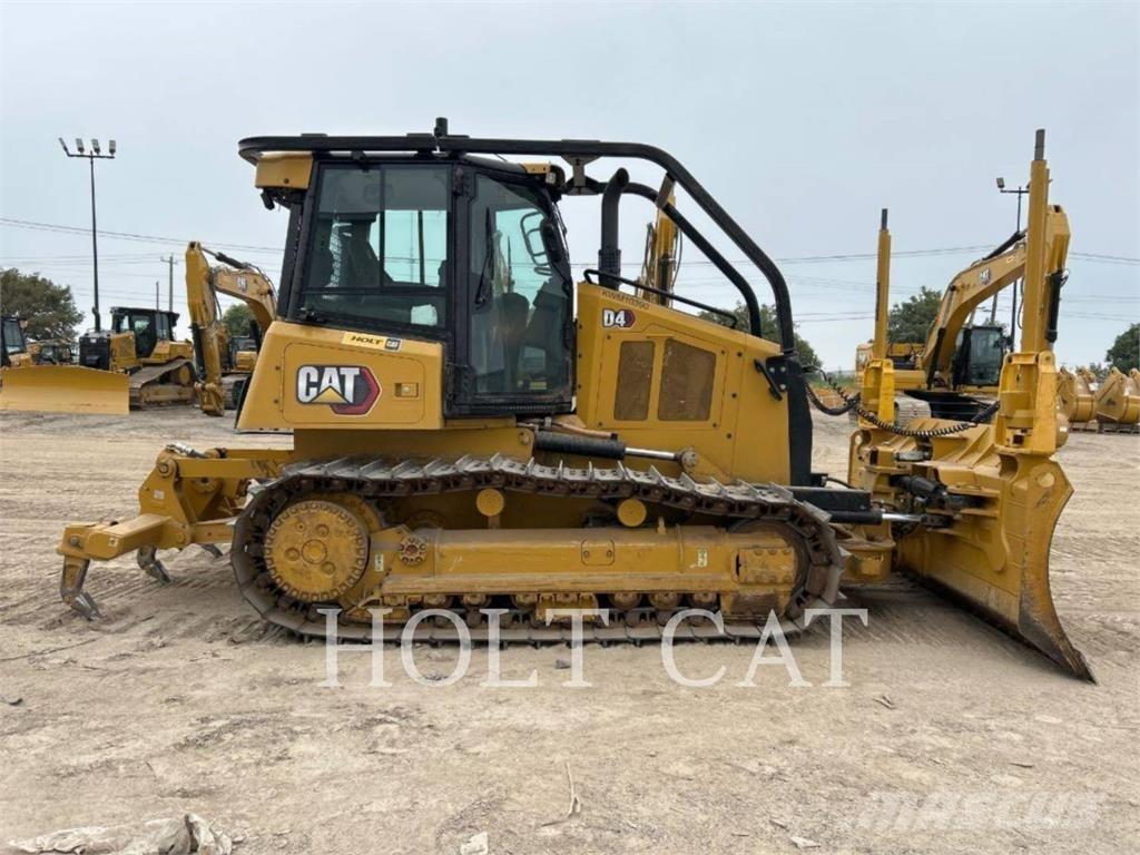 CAT D4 CAB3 Buldooserid
