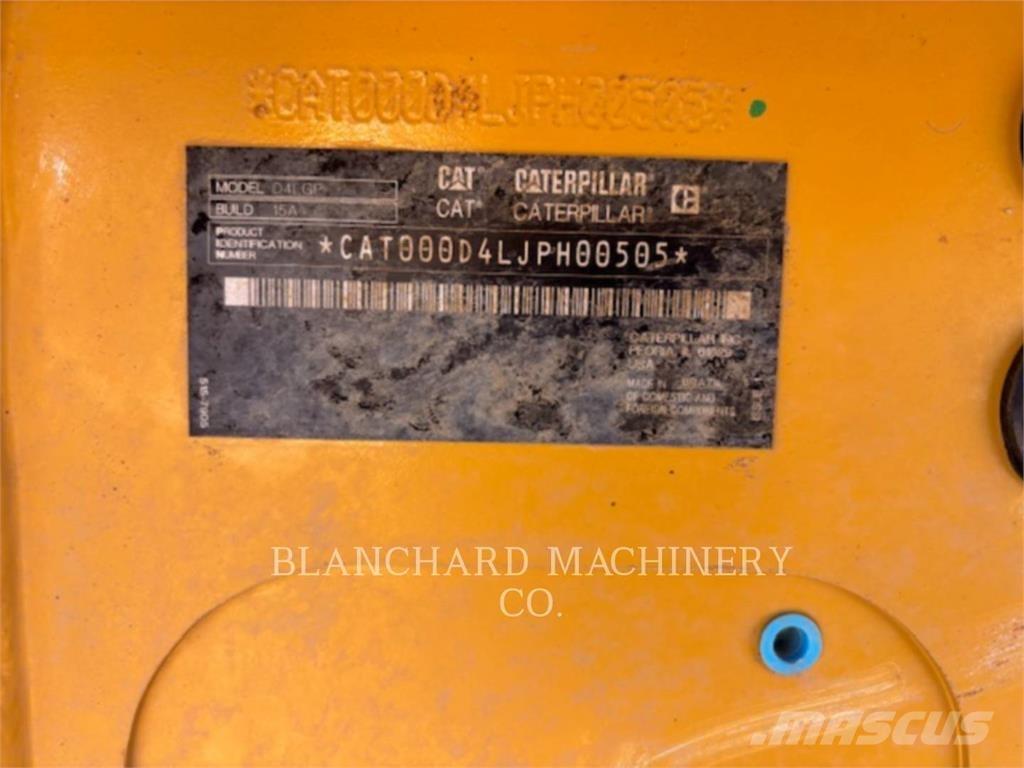 CAT D4 LGP Buldooserid
