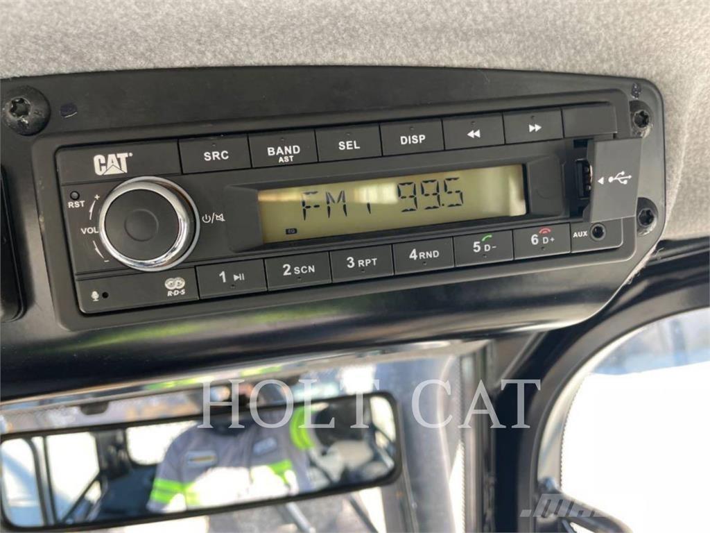 CAT D4 LGPCAB Rataslaadurid