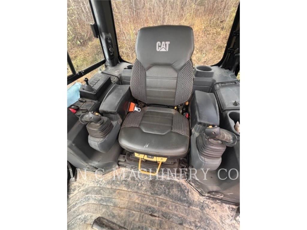 CAT D4 LGPVPAT Buldooserid