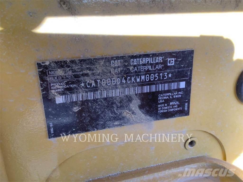 CAT D4 VP Buldooserid