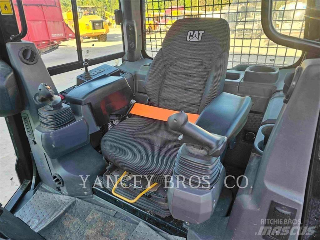 CAT D4 XL Buldooserid