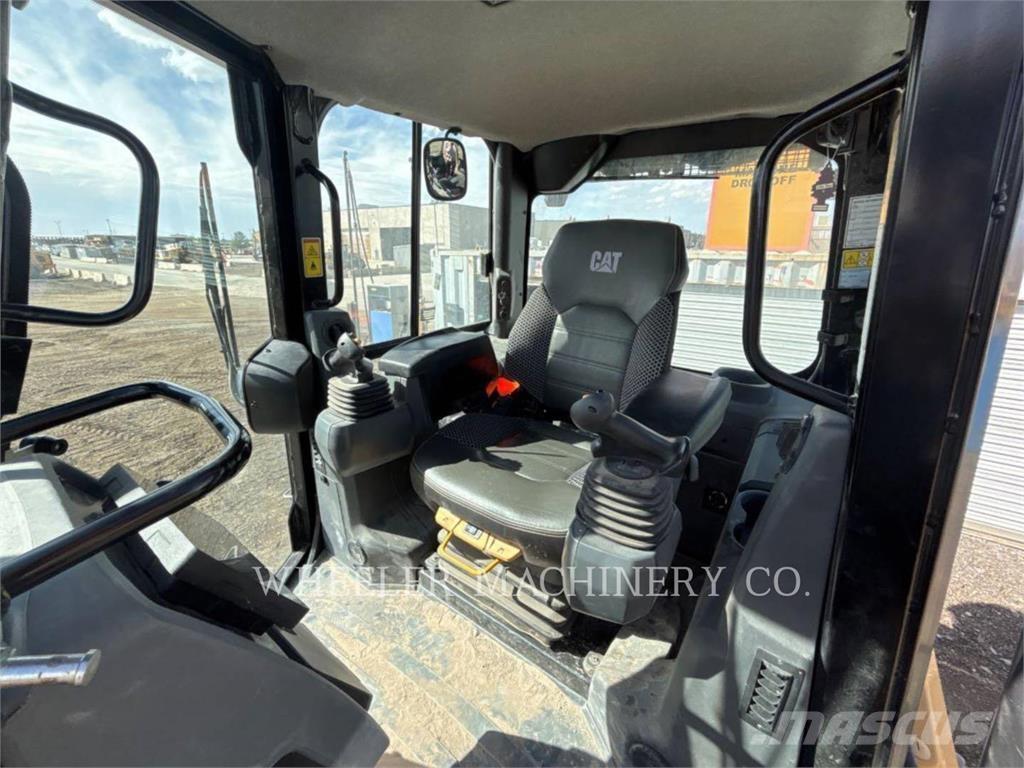 CAT D4 XL Buldooserid