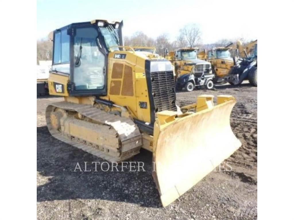 CAT D4K2 XL Buldooserid