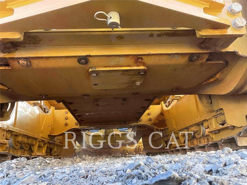CAT D4K2LGP Buldooserid