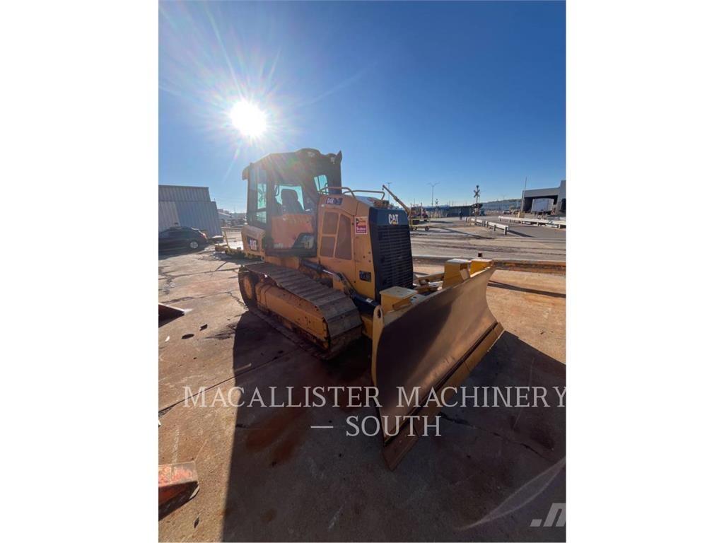CAT D4K2XL Buldooserid