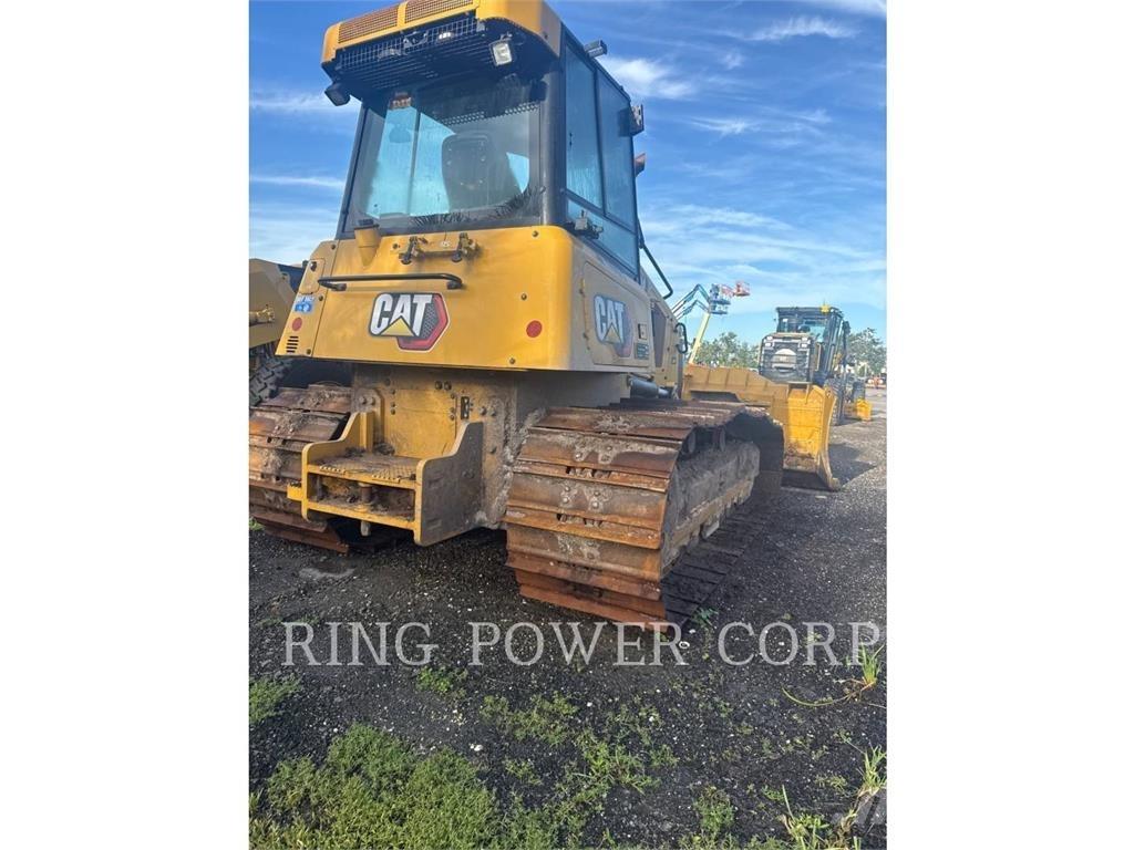 CAT D4VP Buldooserid