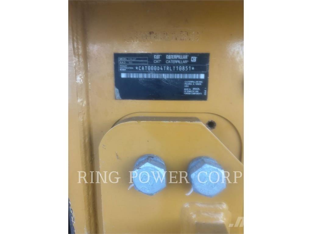 CAT D4VPEW Buldooserid