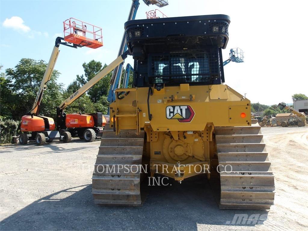 CAT D5 Buldooserid