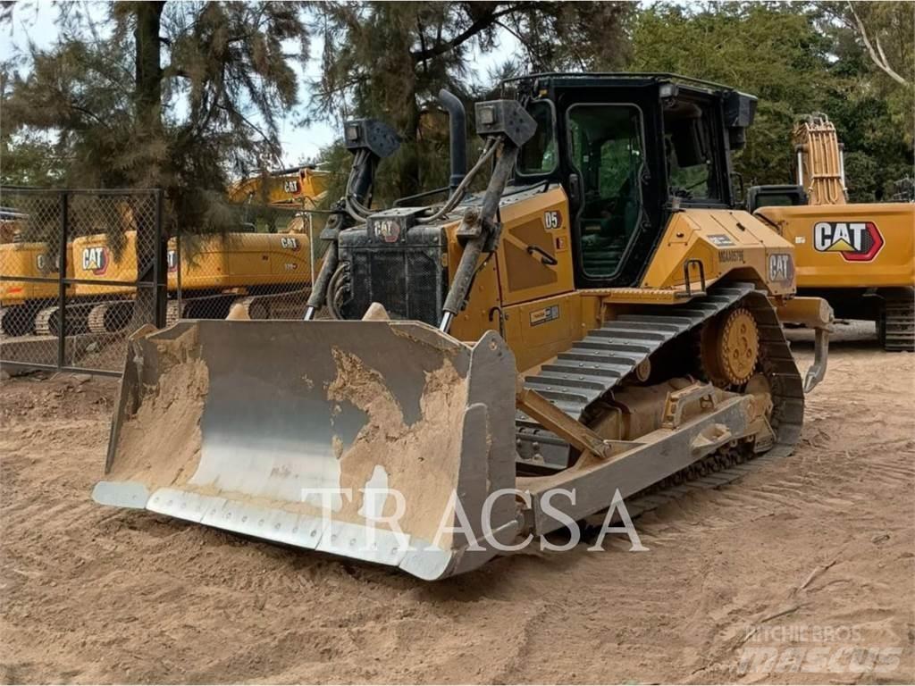 CAT D5 Buldooserid
