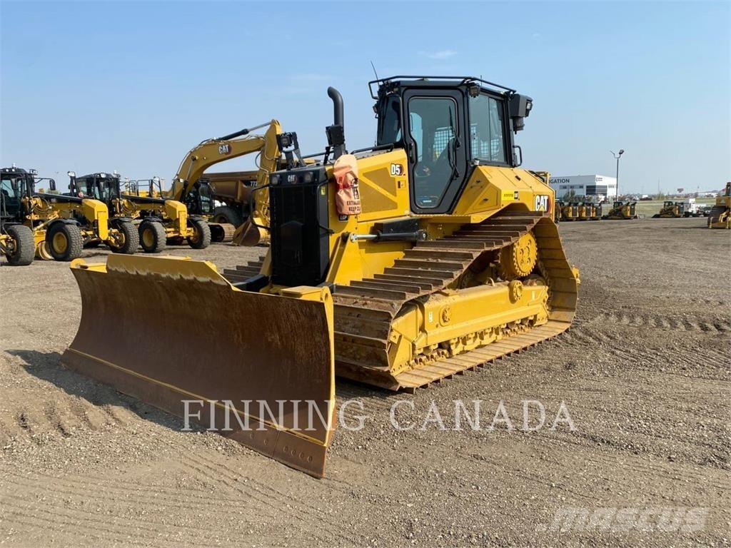 CAT D5 Buldooserid