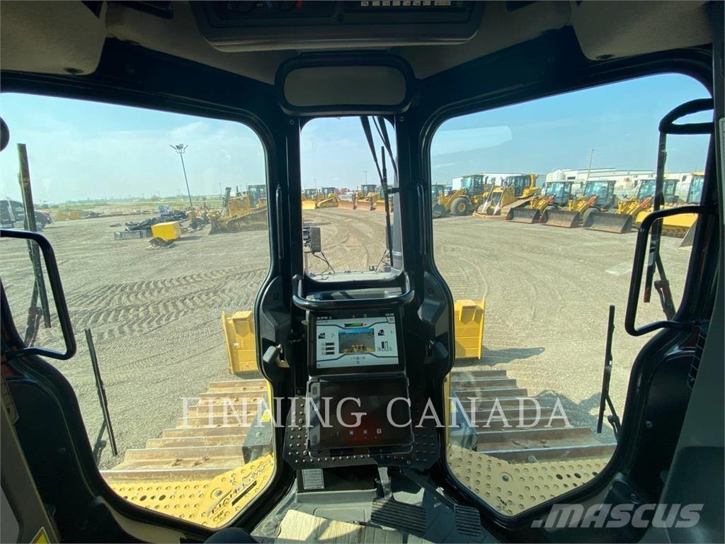 CAT D5 Buldooserid