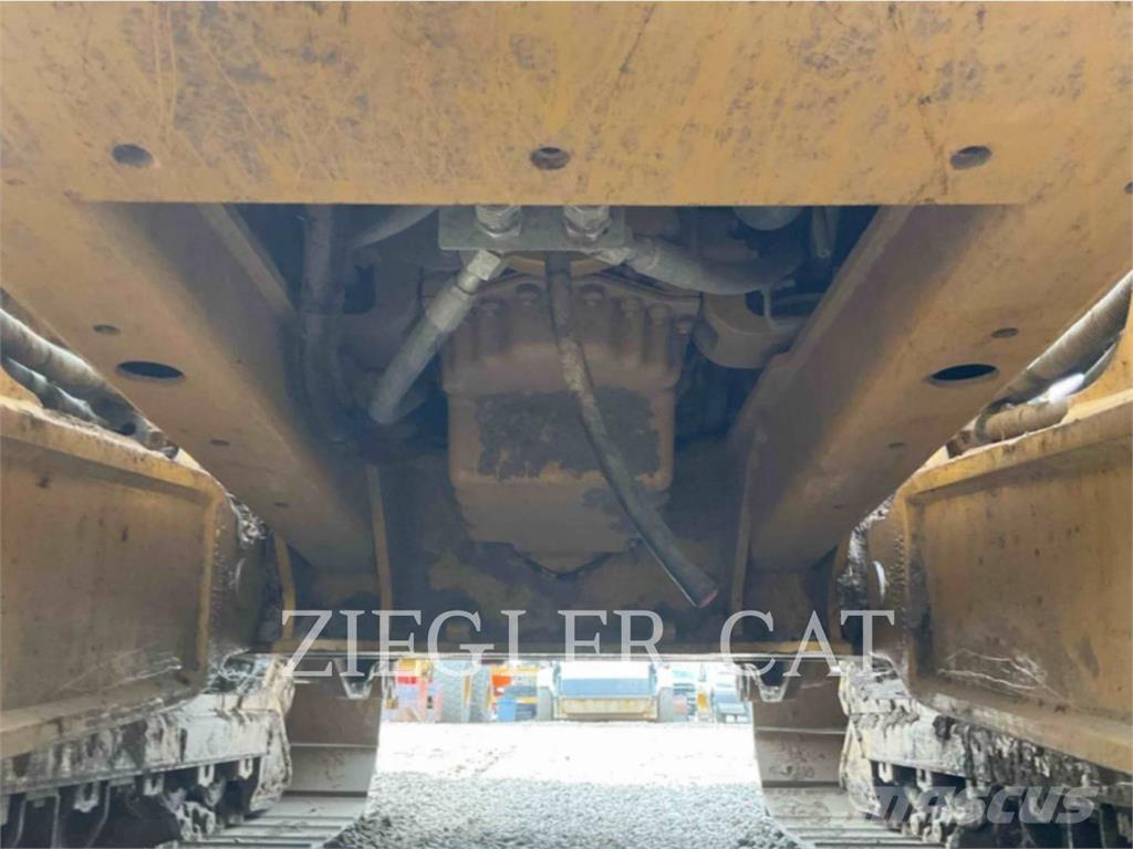 CAT D5 Buldooserid