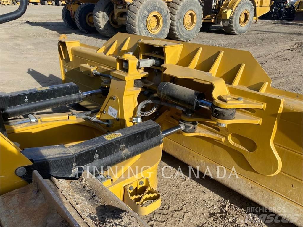 CAT D5-17 Buldooserid