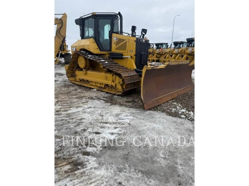 CAT D5-17 Buldooserid