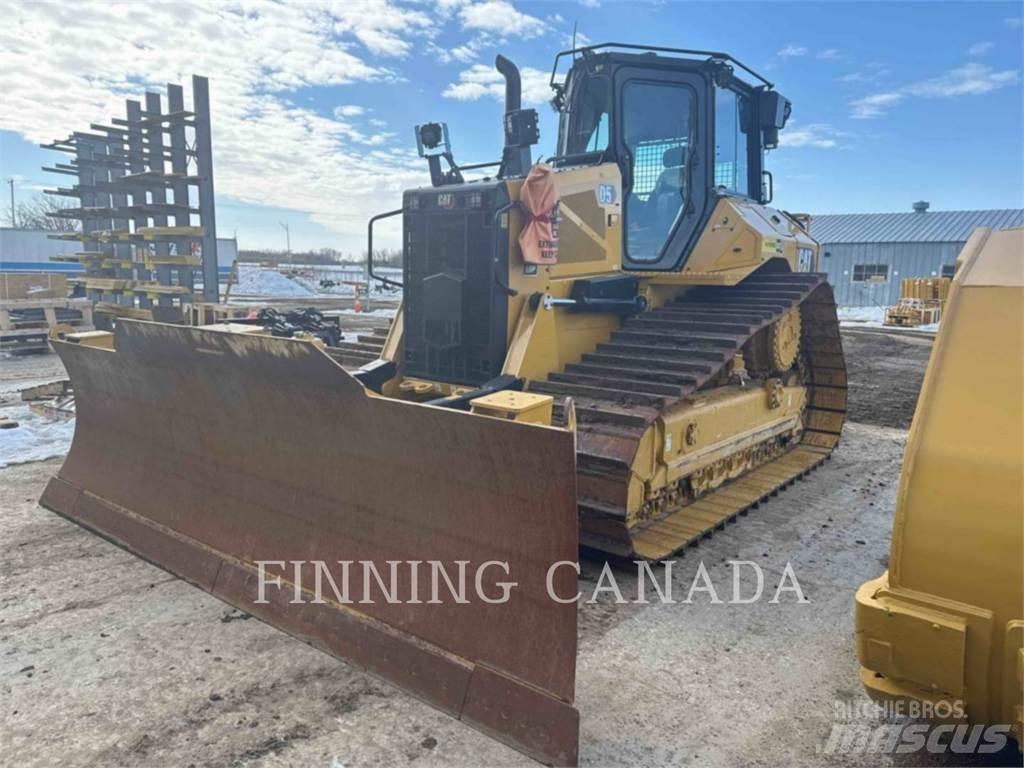 CAT D5-17 Buldooserid