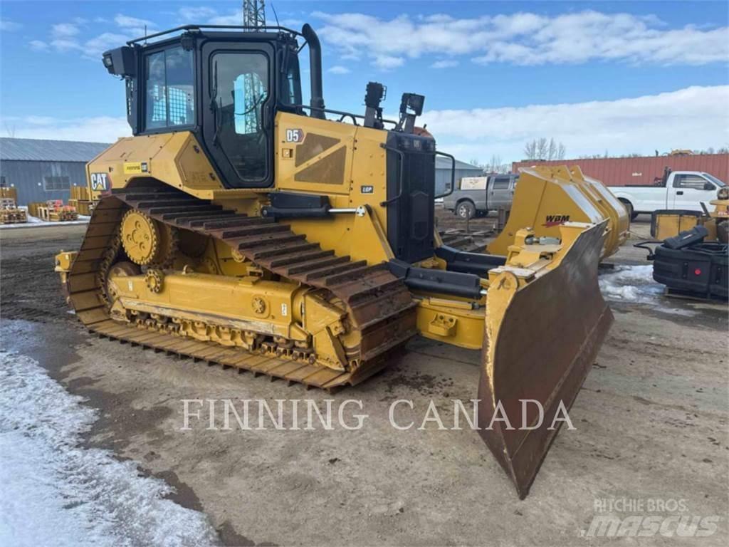 CAT D5-17 Buldooserid