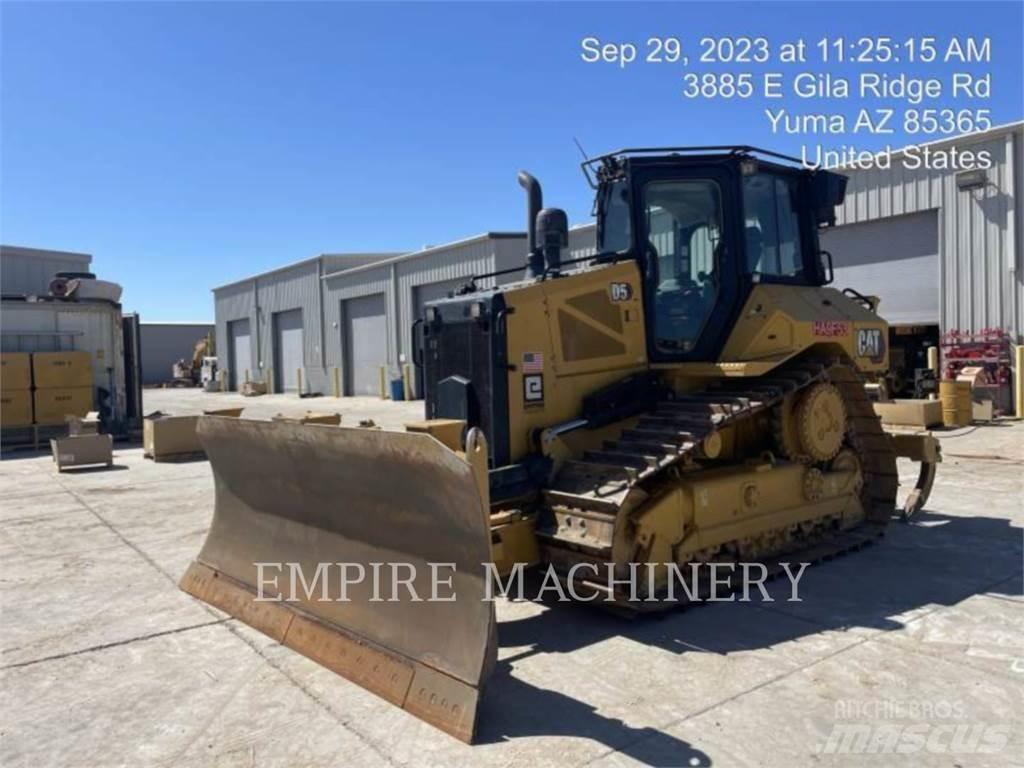 CAT D5-17 Buldooserid