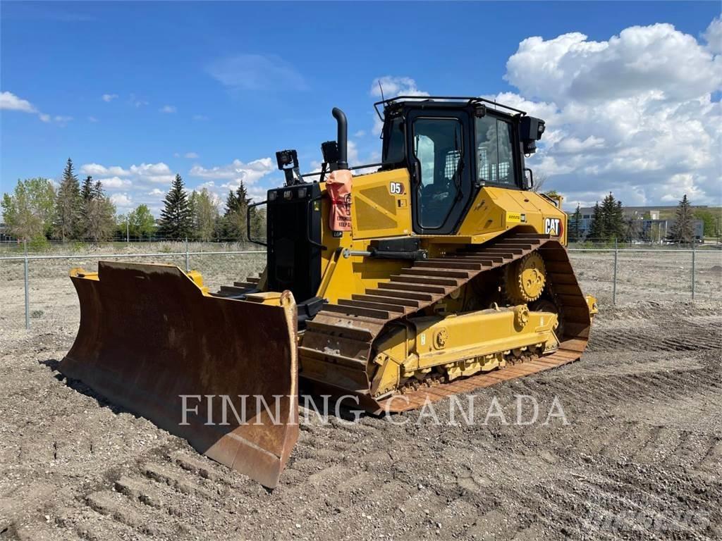 CAT D5-17 Buldooserid
