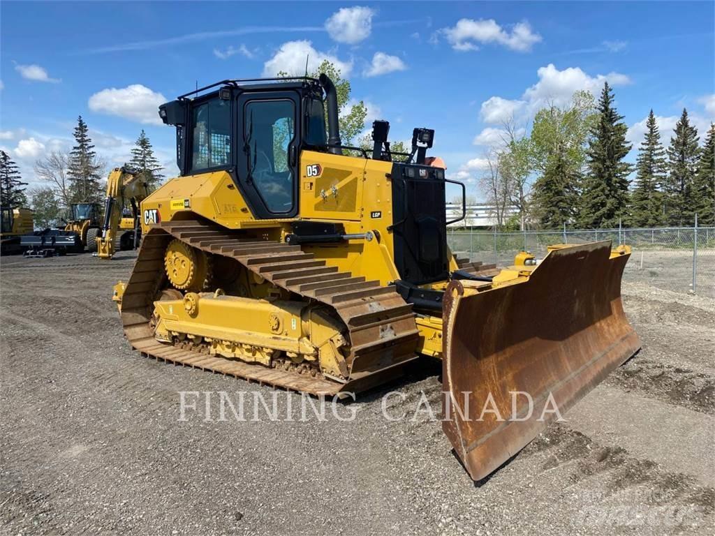 CAT D5-17 Buldooserid