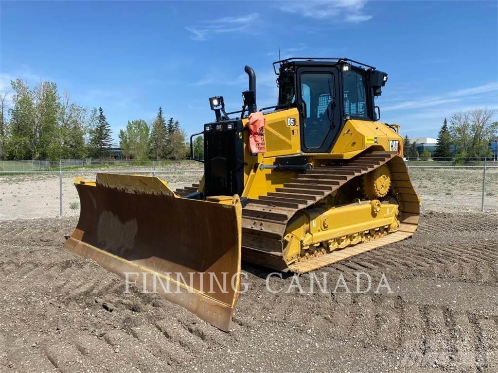 CAT D5-17 Buldooserid