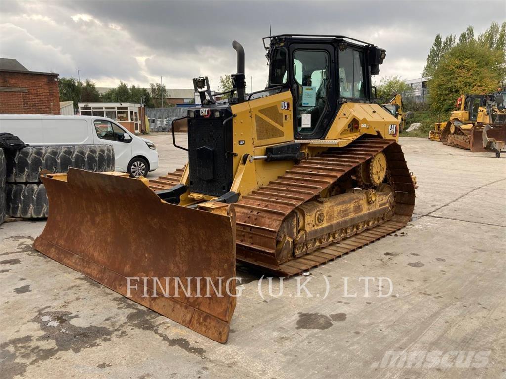 CAT D5-17 LGP Buldooserid