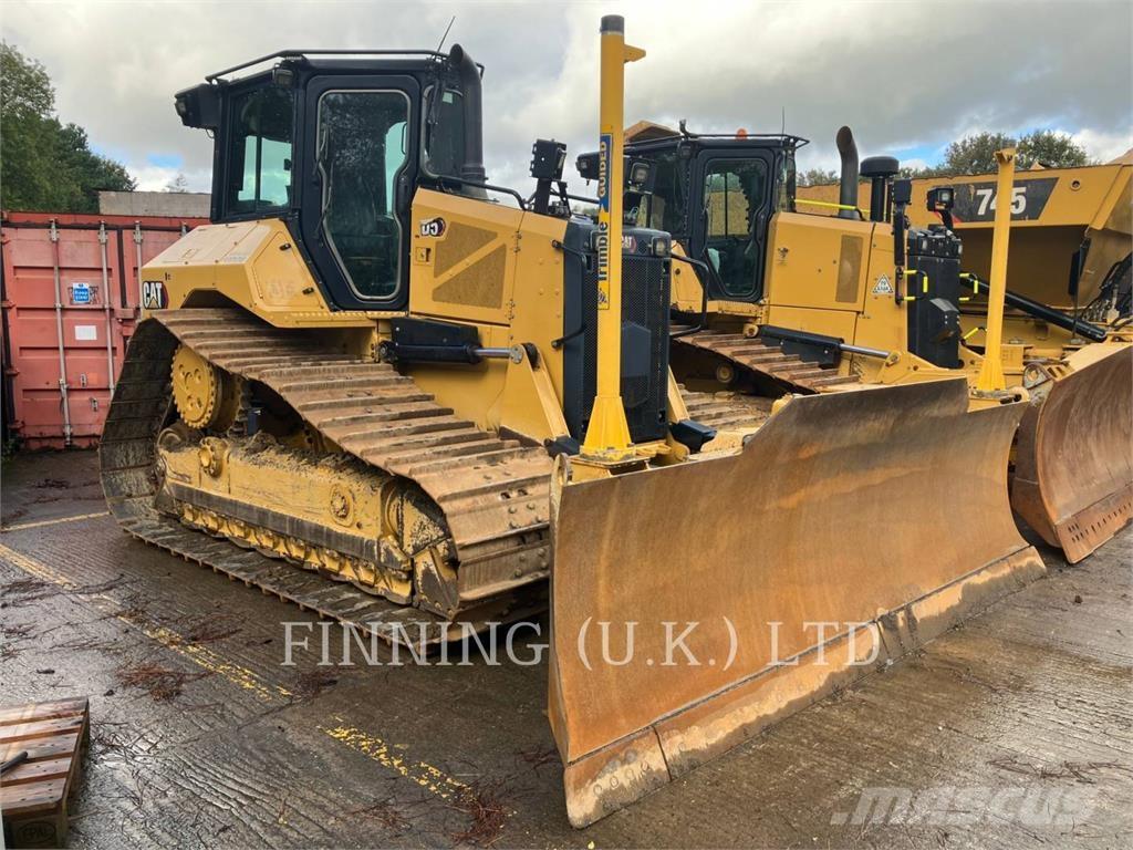 CAT D5-17 LGP Buldooserid