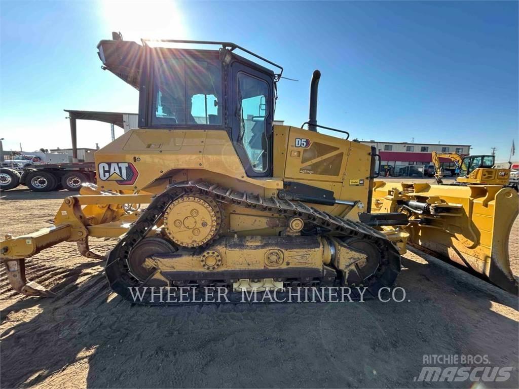 CAT D5-17 XL Buldooserid