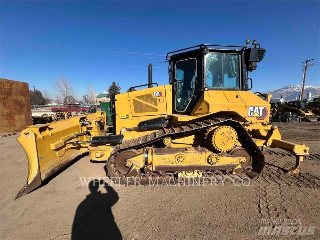CAT D5-17 XL Buldooserid