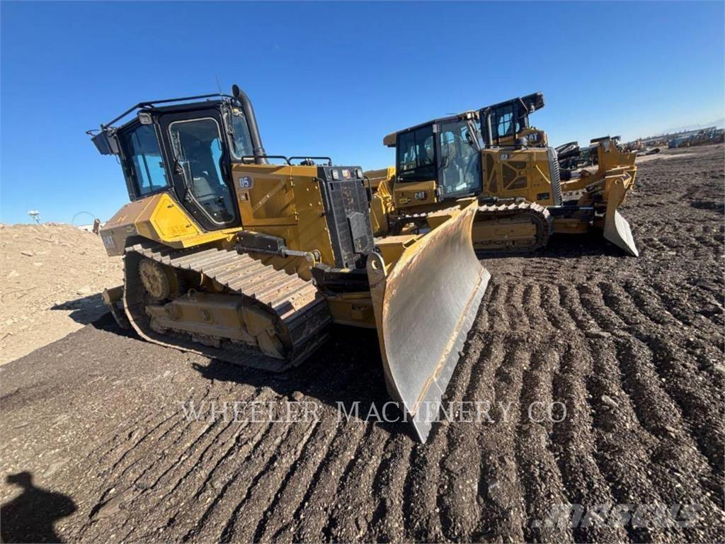 CAT D5-17 XL Buldooserid