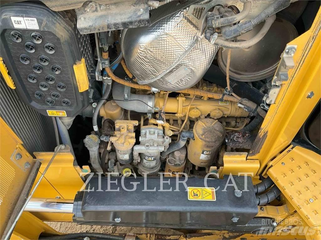 CAT D5-17LGP Buldooserid