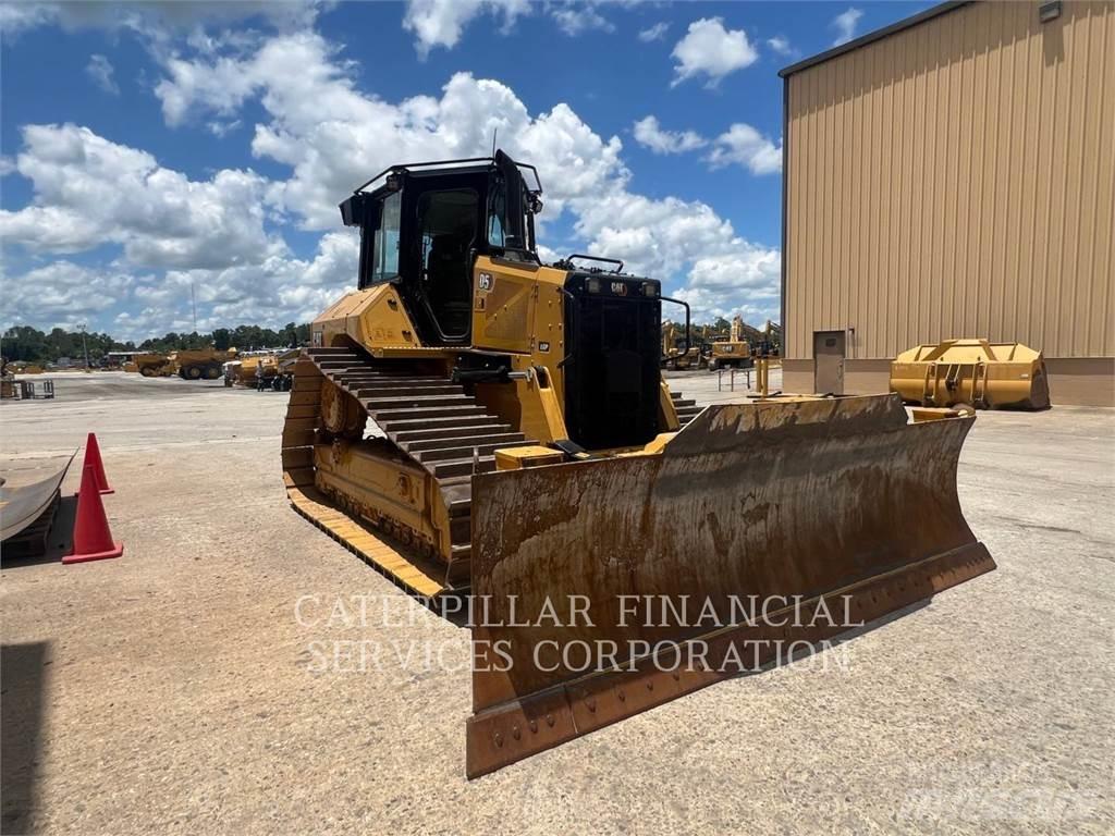 CAT D5-17VP Buldooserid